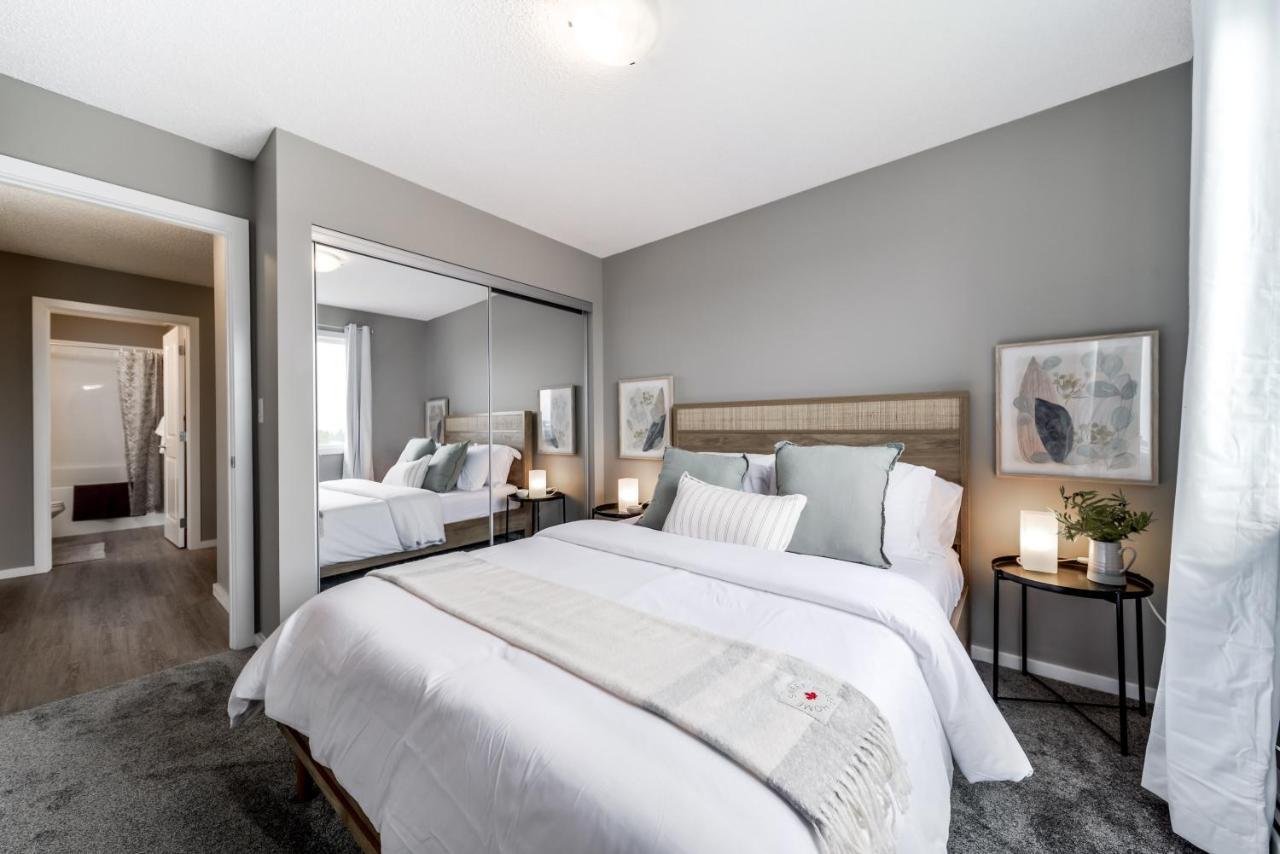 Peaceful Oasis Condo, Ac, Top Floor, Secure Ug Parking, Balcony, King Bed! Edmonton Exteriör bild